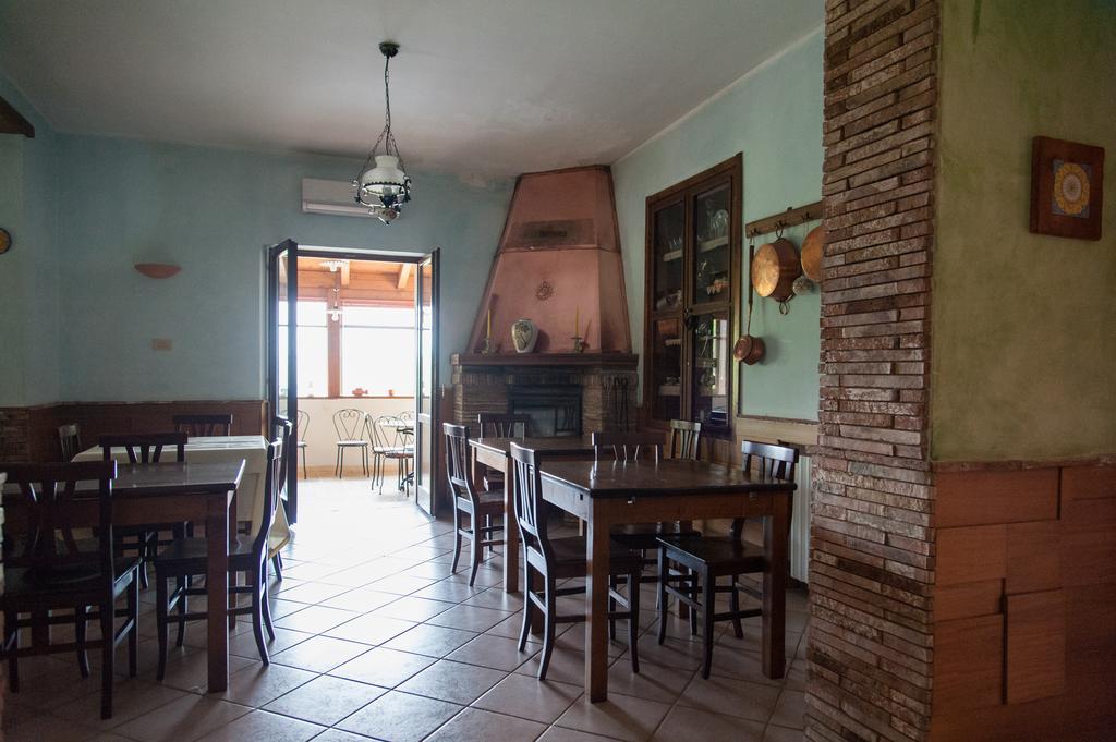 몬테벨로디베르토나 Agriturismo La Solagna 빌라 외부 사진