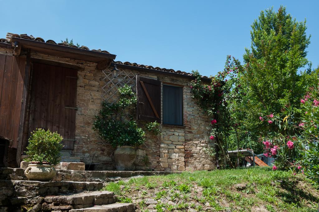 몬테벨로디베르토나 Agriturismo La Solagna 빌라 외부 사진