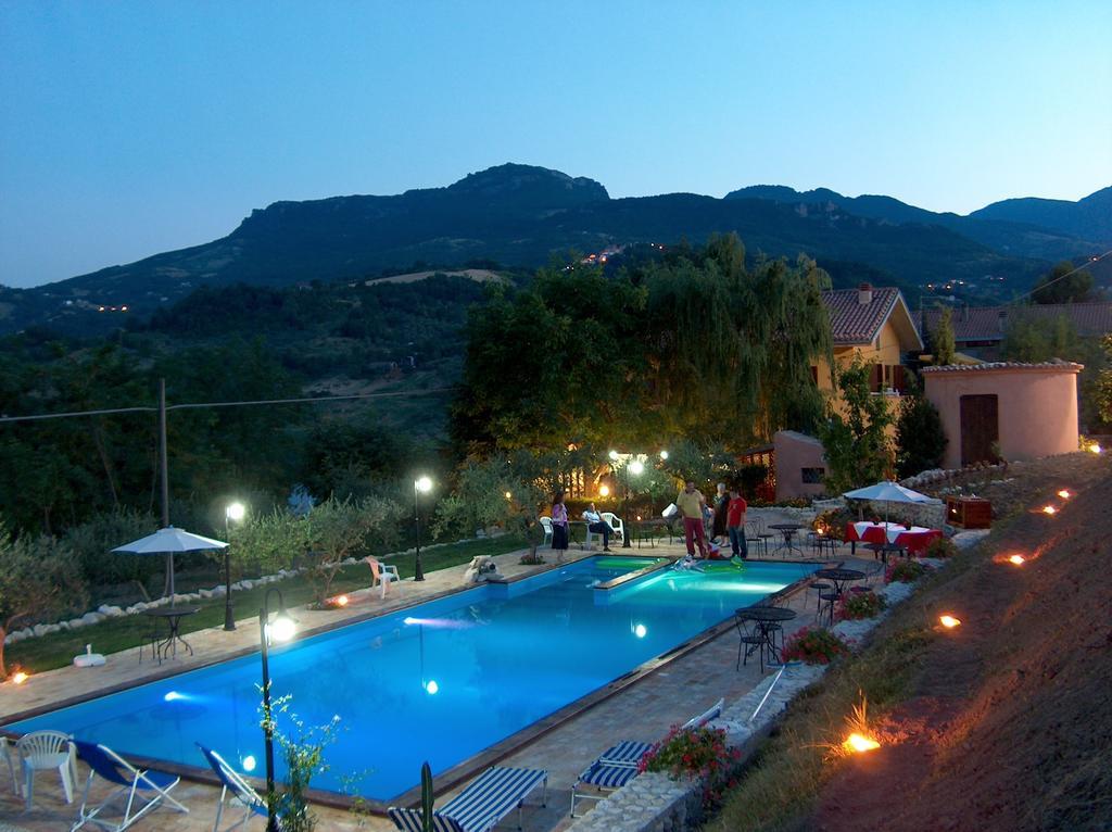 몬테벨로디베르토나 Agriturismo La Solagna 빌라 외부 사진